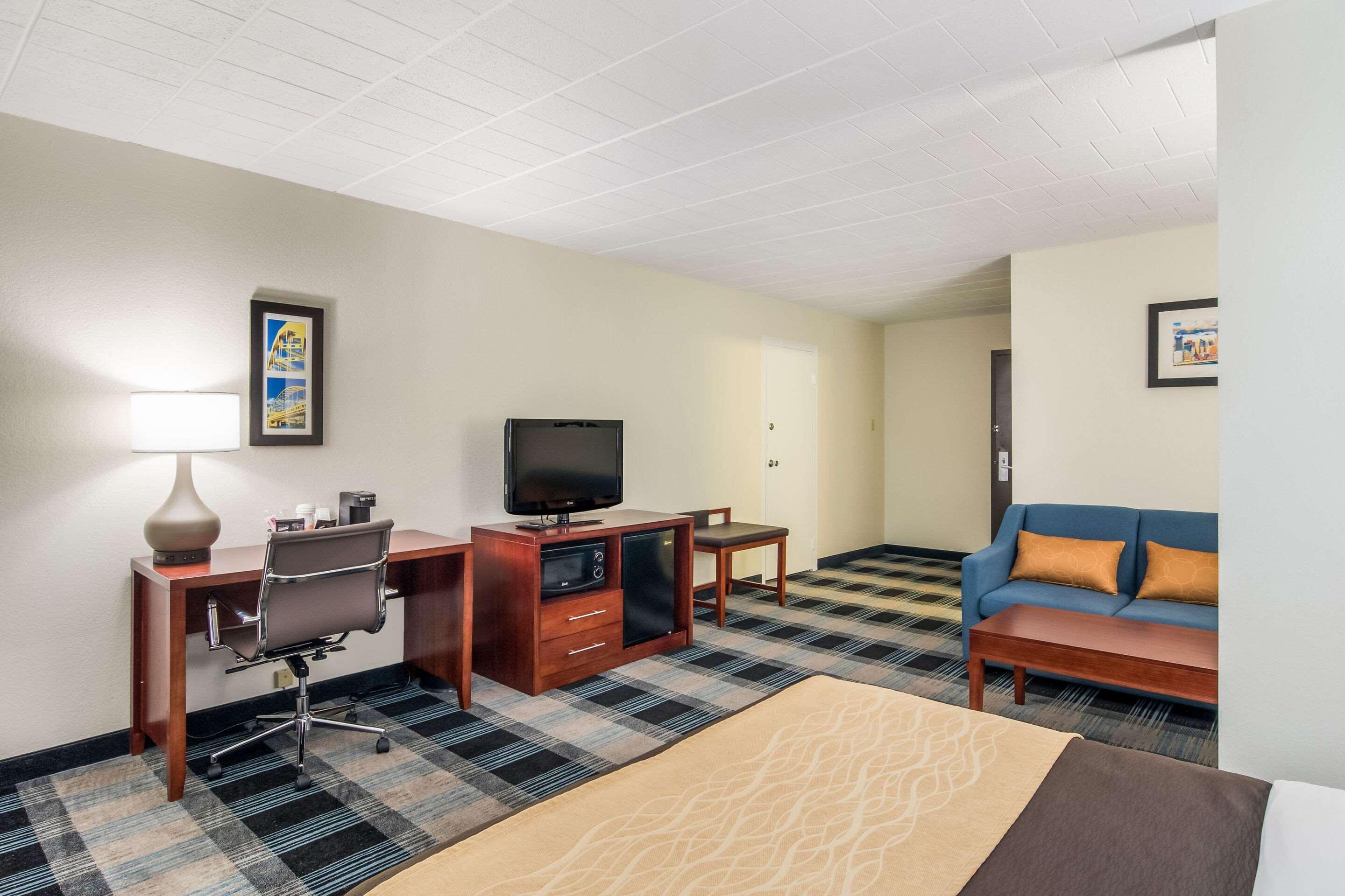 Mainstay Suites Verona Exteriör bild