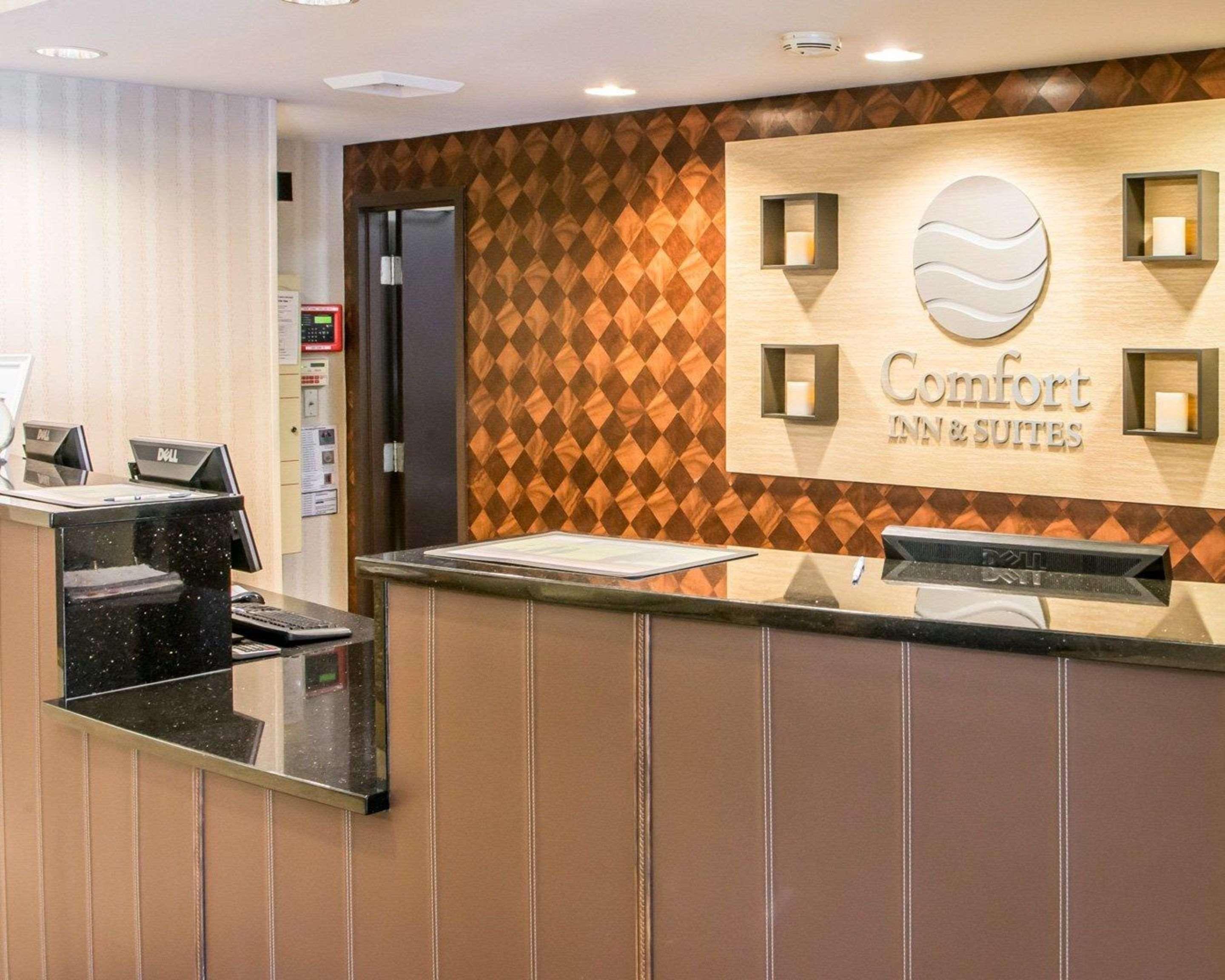 Mainstay Suites Verona Exteriör bild