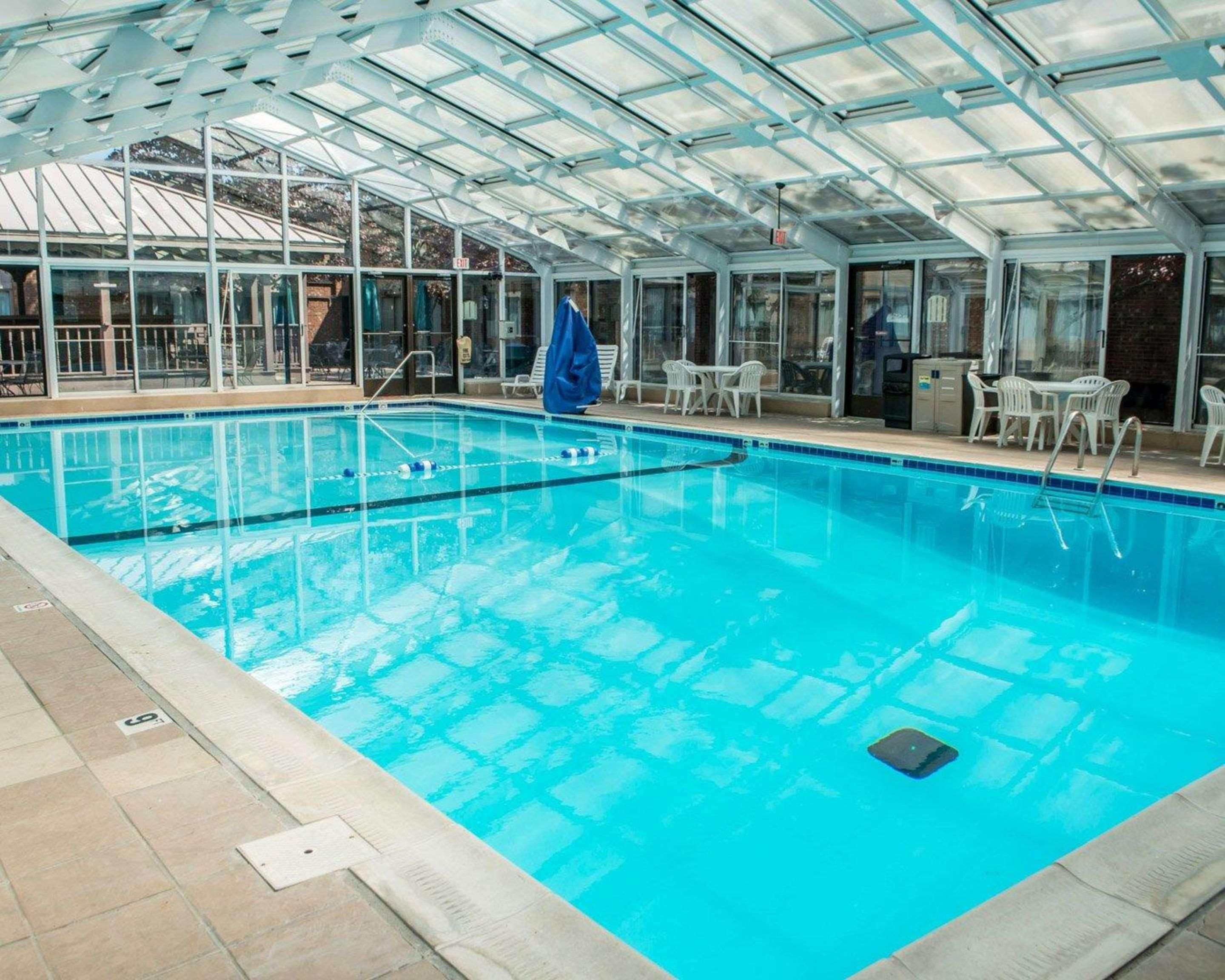 Mainstay Suites Verona Exteriör bild
